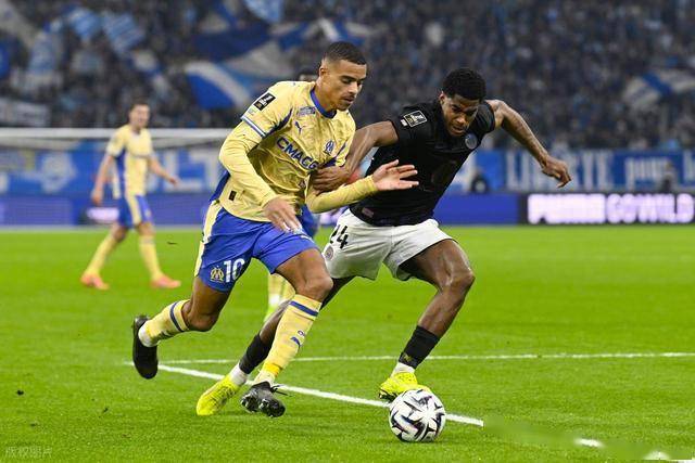 里昂vs马赛比赛延期那天踢