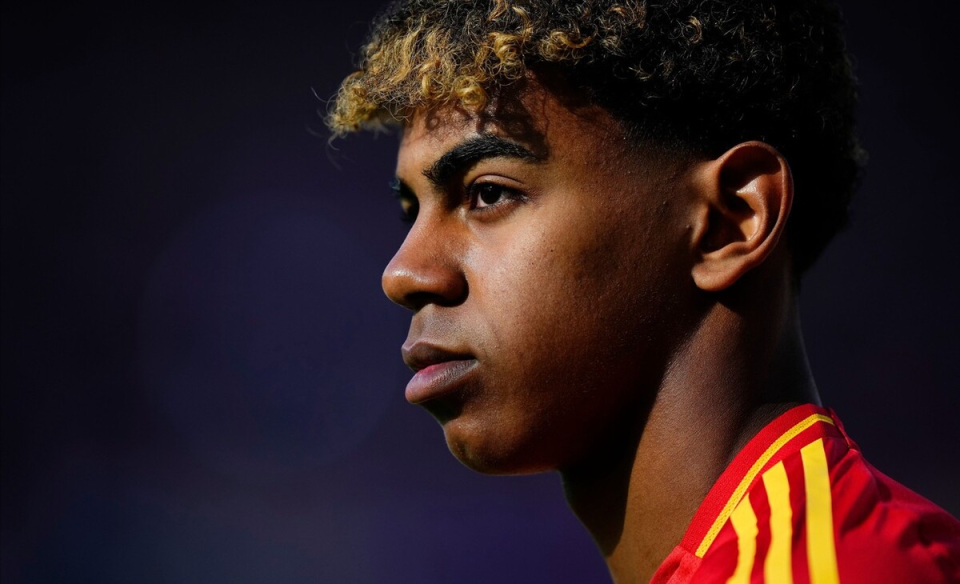 罗马主帅公开表态，不排除接受德国俱乐部邀约的简单介绍