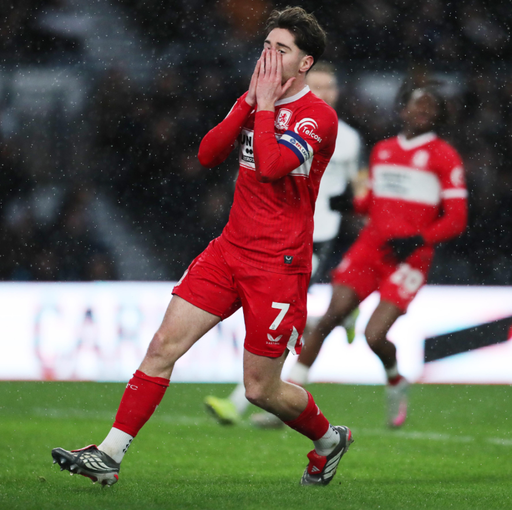 富勒姆门将神扑救主,帮助球队保持领先 富勒姆门将神扑救主,帮助球队保持领先