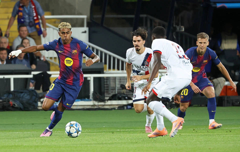 关于替补阵容出彩：皇马巴萨新秀迎来机会的信息