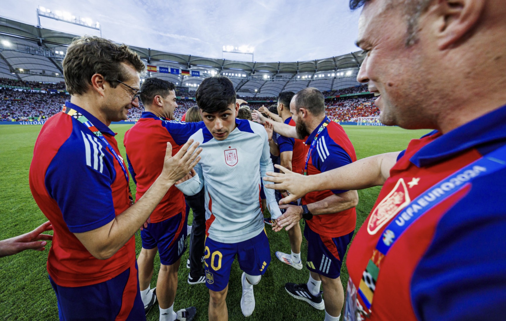 西班牙足球赛场上的明星球员大揭秘!的简单介绍 西班牙足球赛场上的明星球员大揭秘!的简单介绍